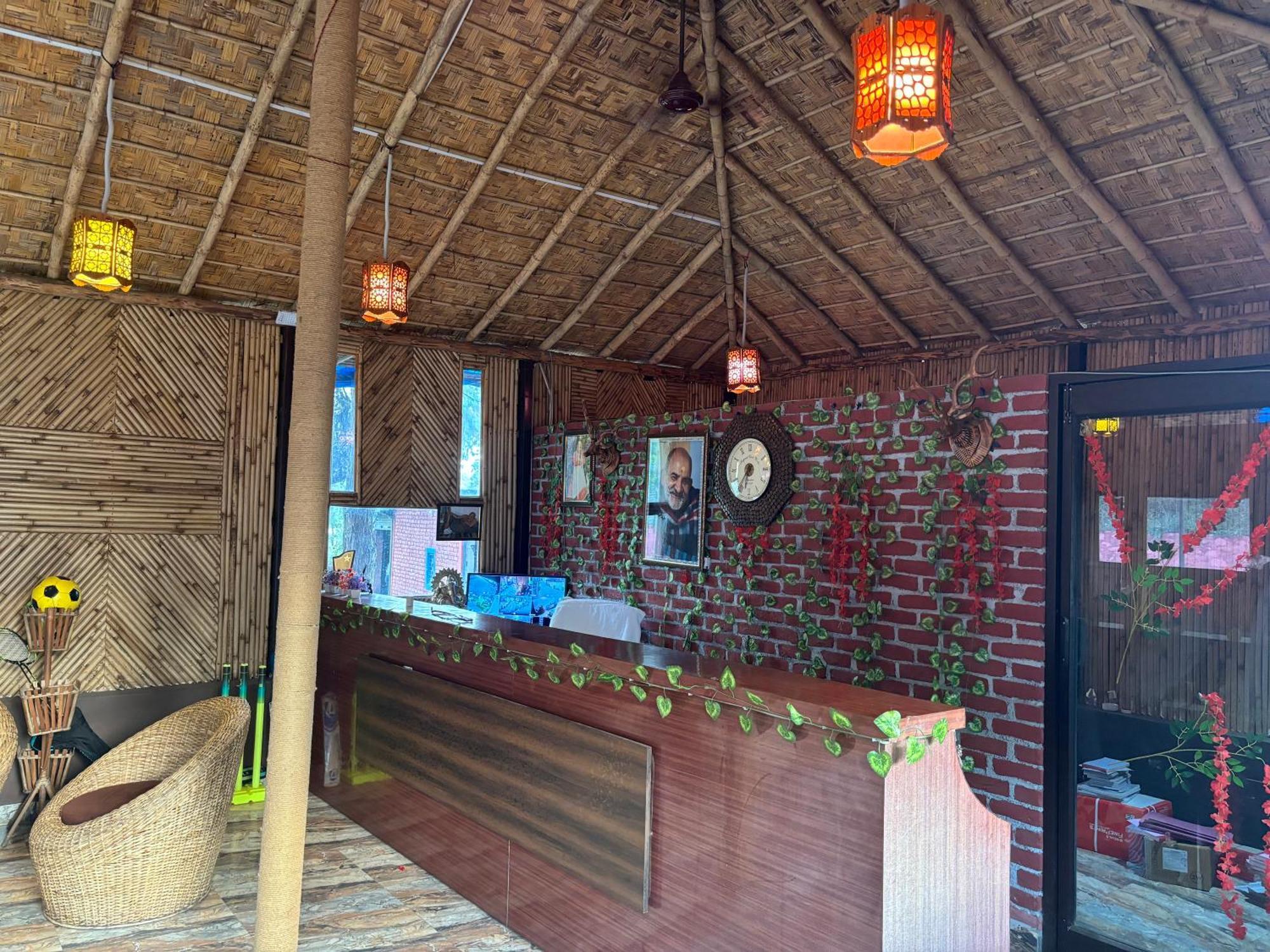 Shikha Resort Ewentbliz Bhimtal Bagian luar foto