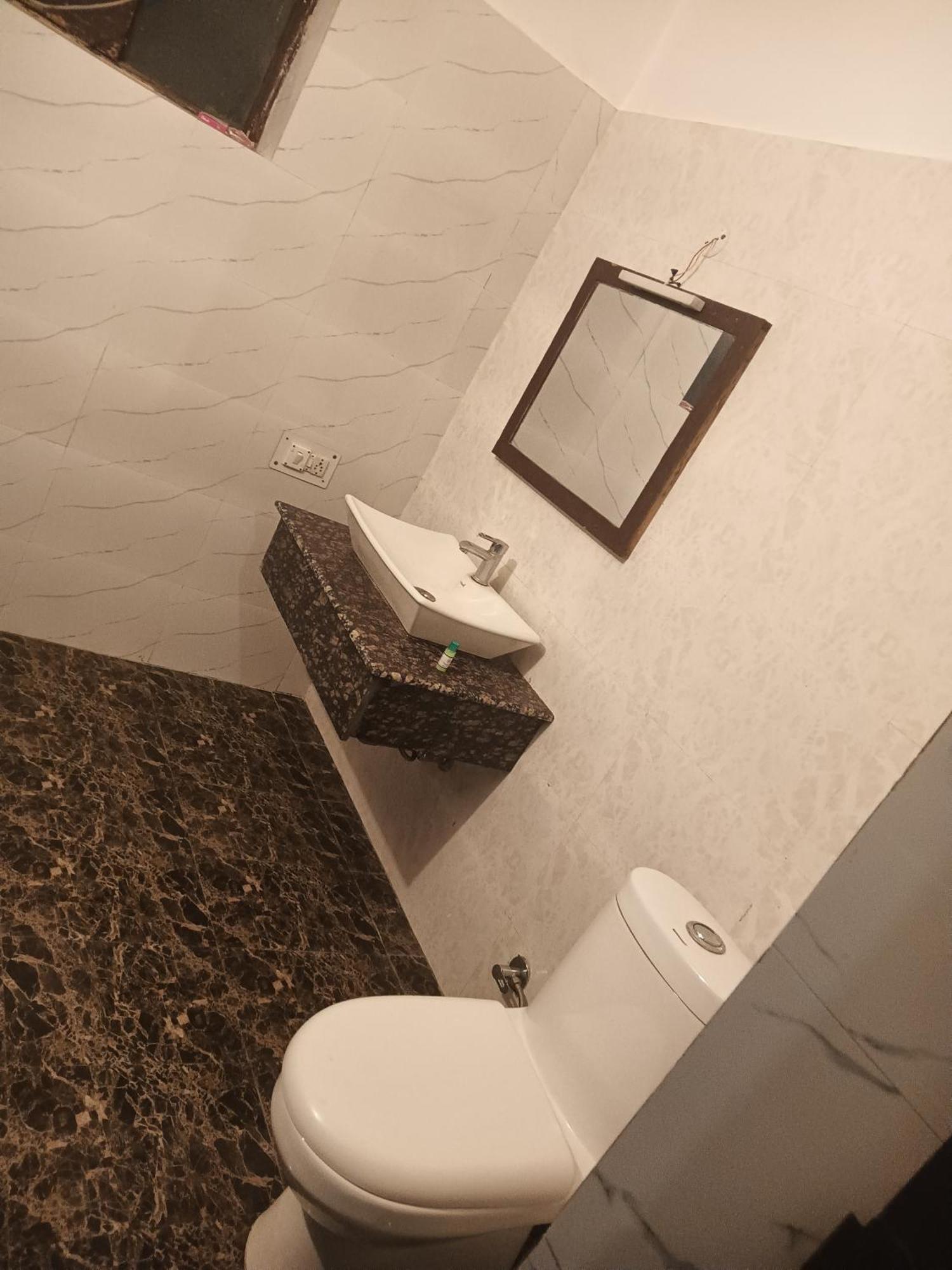 Shikha Resort Ewentbliz Bhimtal Bagian luar foto