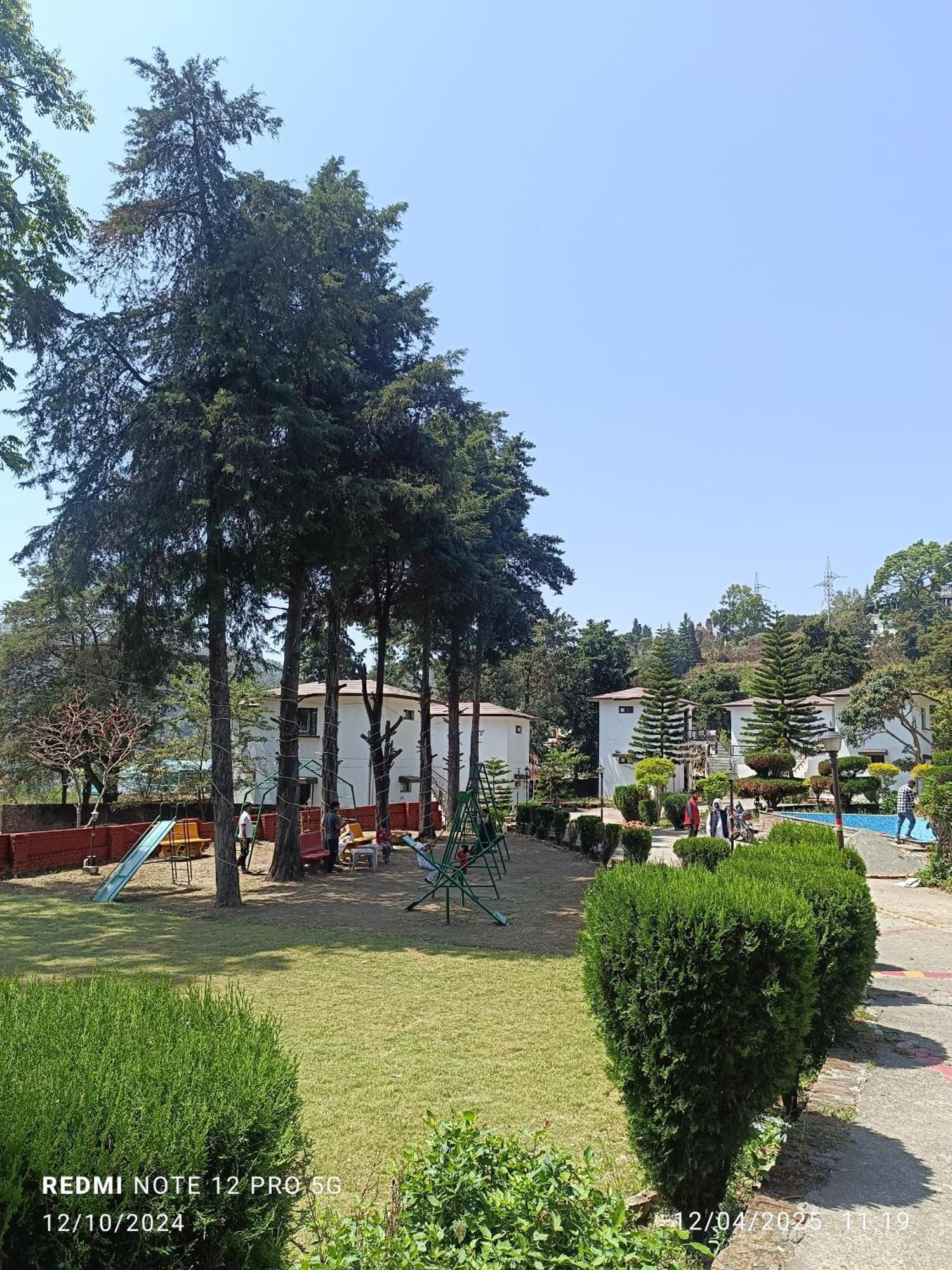 Shikha Resort Ewentbliz Bhimtal Bagian luar foto